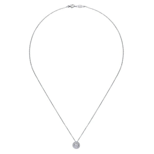 925 Sterling Silver Round Diamond Cluster Pendant Necklace