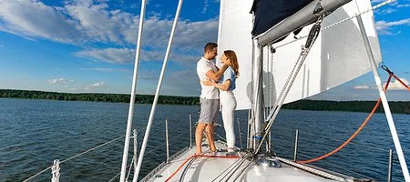 Sarasota Suitor Takes Headlong Plunge, Becomes an Overnight Sensation