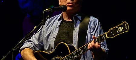Music Friday: Paul Simon Sings About a Girl With ‘Diamonds on the Soles of Her Shoes’