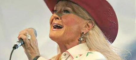 Music Friday: How ‘Diamond Ring’ Lyrics Nearly Derailed Lynn Anderson’s ‘Rose Garden’