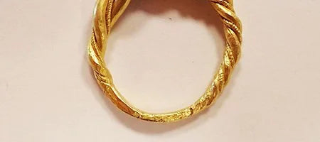 Norwegian Auction Site Delivers Viking Gold Ring in a Package of Costume Jewelry