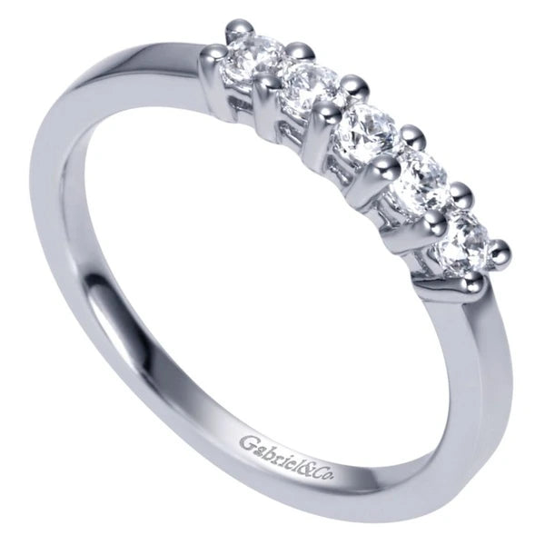 14k White Gold Round 5 Stone Diamond Anniversary Band