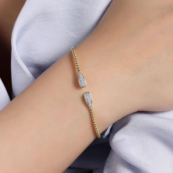 14K Yellow Gold Bujukan Bead Cuff Bracelet with Diamond e Teardrops