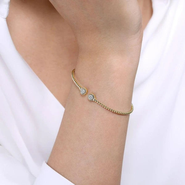 14K Yellow Gold Bujukan Split Cuff Bracelet with Diamond e Hexagon Caps