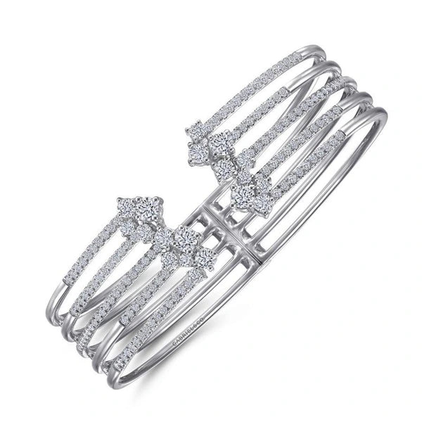 18K White Gold Diamond Bangle