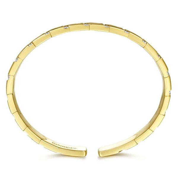 14K Yellow Gold Cuff Bracelet with e Diamond Chevron Stations