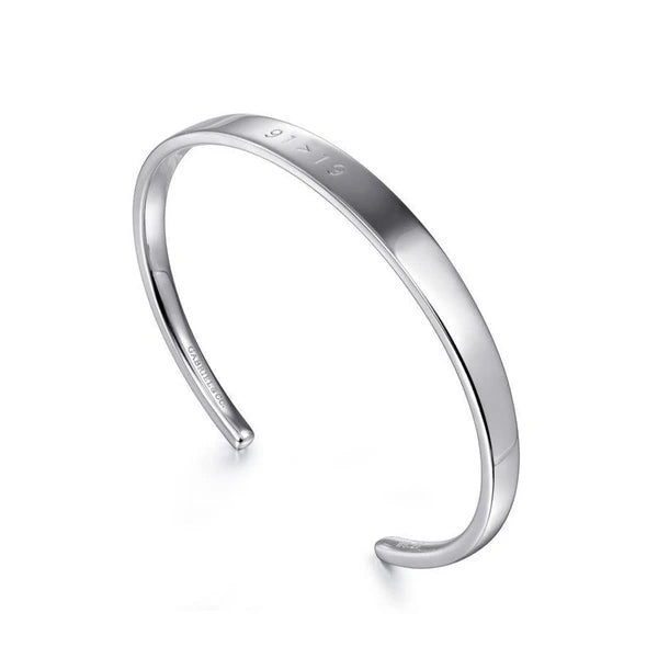 91 > 19 925 Sterling Silver Bangle
