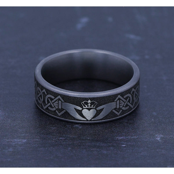 THE CLADDAGH
