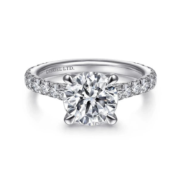 18K White Gold Round Diamond Engagement Ring