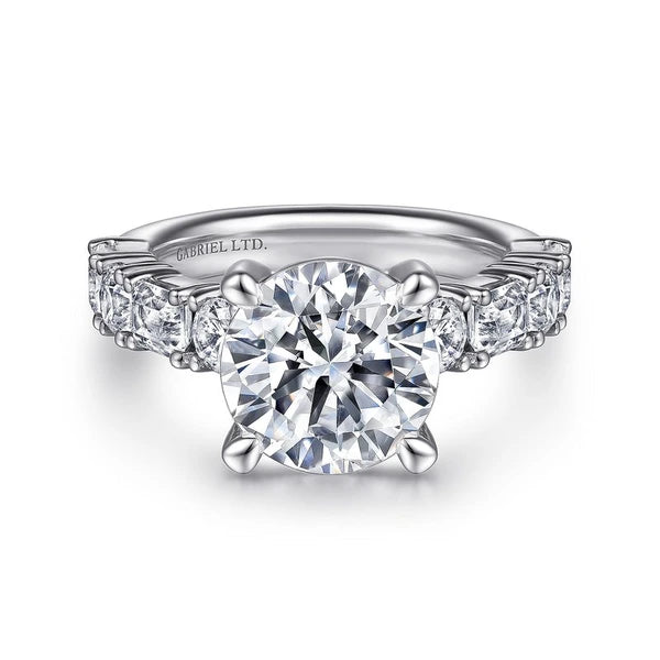 18K White Gold Round Diamond Engagement Ring