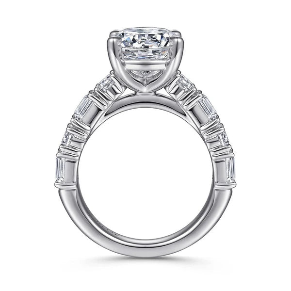 18K White Gold Round Diamond Engagement Ring