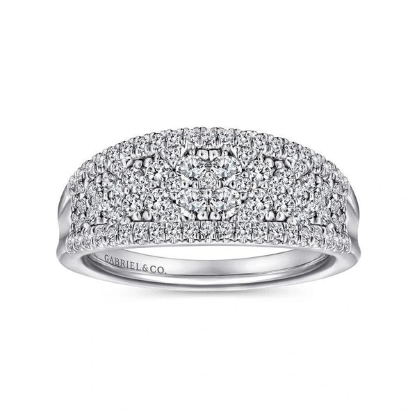 14K White Gold Curved e Diamond Ring