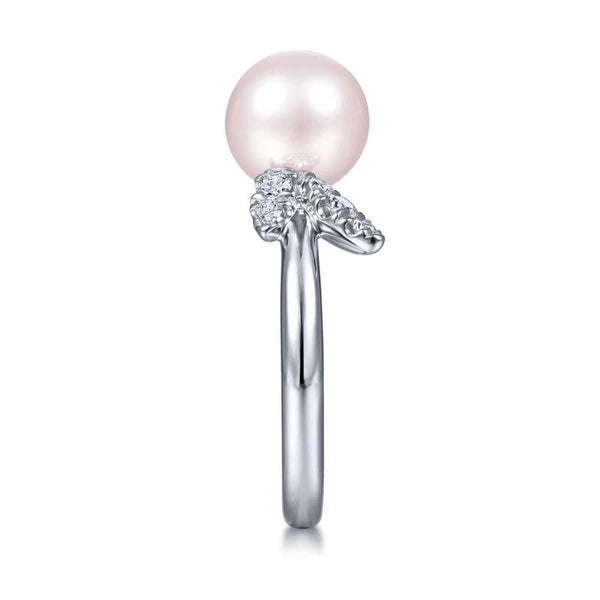 14K White Gold Pearl Ring with Diamond Leaves