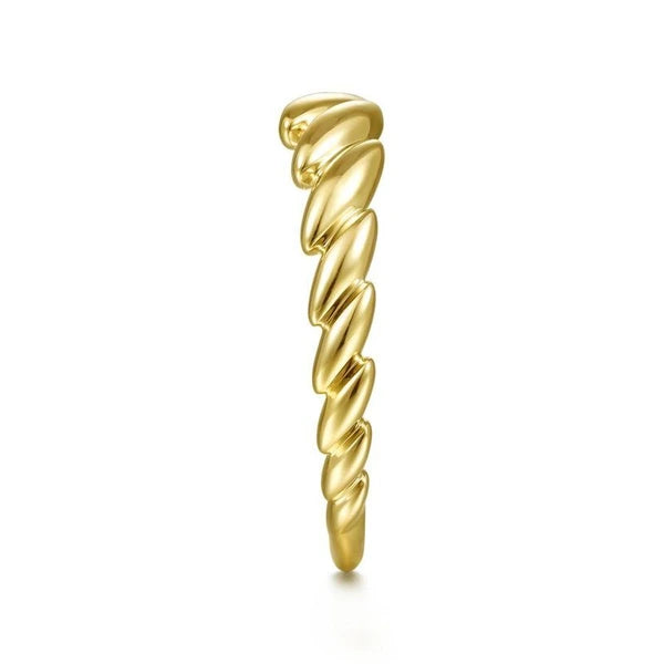 14K Yellow Gold Tilted Leaf Ring