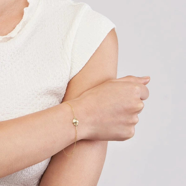 Single Seashell Station Bracelet