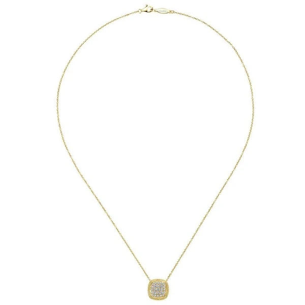 18" 14K Yellow Gold Cushion Shape Diamond e Pendant Necklace