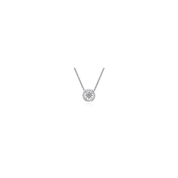 925 Sterling Silver Round Quatrefoil Cutout Pendant Necklace