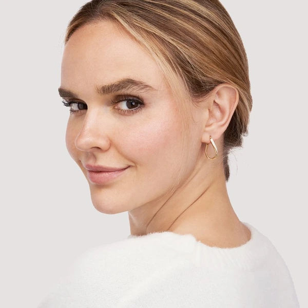 White EN/Amel Oval Twist Hoops