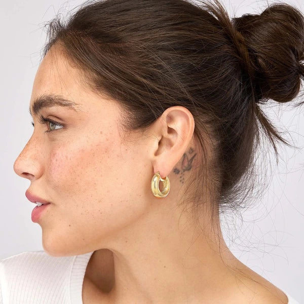 10mm Textured Round Tube Hoop Earrings