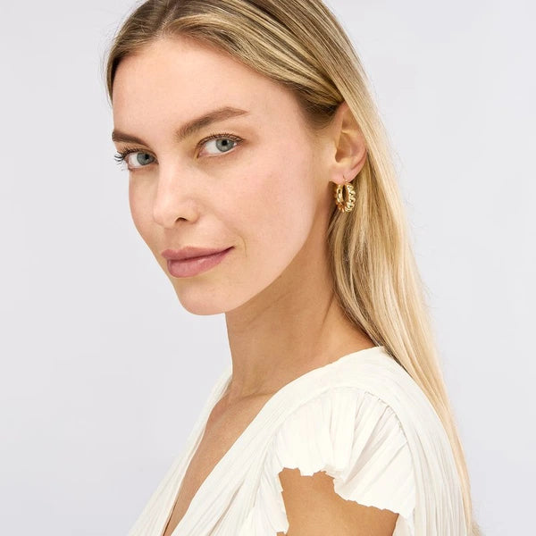 Puff Scalloped Hoop Earrings