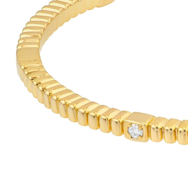 Diamond Fluted Station Bangle Bracelet (1/6tcw)